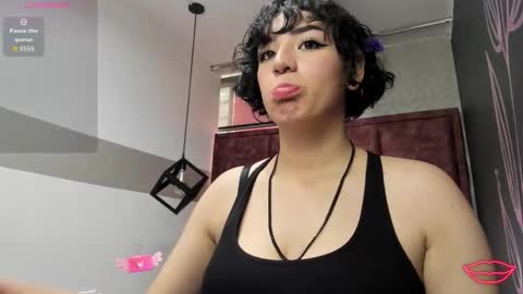 KIARA FOX online show from February 4, 8:12 pm