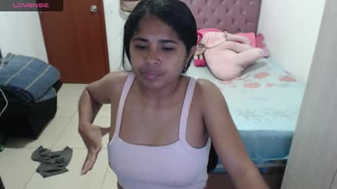 Snapshot of kiara_williamss chatting on October 8, 3:22 am Kiara online show from October 8, 3:22 am