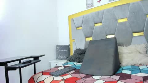 Kiara... online show from March 11, 2:09 pm