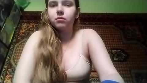 kikibang_ online show from December 1, 9:02 am