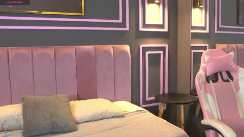 Kim online show from March 2, 12:56 pm