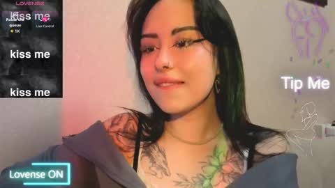 Kim online show from February 5, 8:23 pm