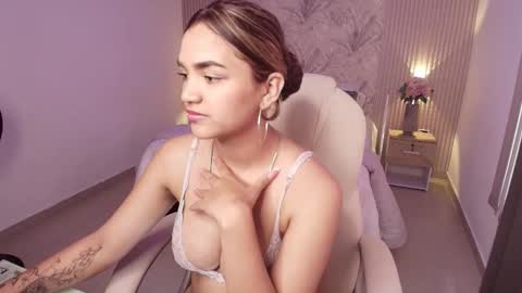 Kim online show from January 12, 7:30 pm