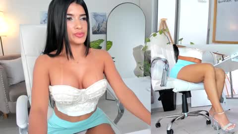 Snapshot of kimberly_hot2 chatting on December 5, 7:17 pm Melissa online show from December 5, 7:17 pm