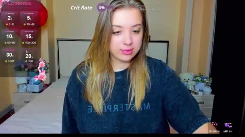 Snapshot of kimberly_mmm chatting on September 19, 4:17 pm kimberly_mmm online show from September 19, 4:17 pm