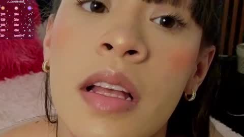 kimhilton online show from February 26, 4:22 am