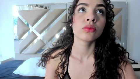 kimm_santos online show from June 4, 7:29 pm