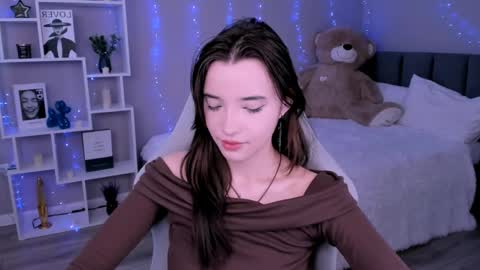 kimm wong online show from April 29, 3:32 am