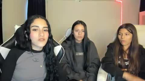 kimmi online show from February 12, 11:09 pm