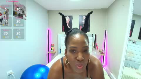Kim online show from June 18, 1:05 pm