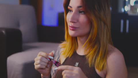 KimSkye online show from January 17, 11:07 pm