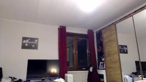 sexysexyhotwetpinkredpussy online show from January 31, 9:05 pm