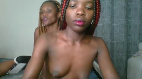 Snapshot of kinky_aria chatting on September 27, 3:36 am kinky_aria online show from September 27, 3:36 am