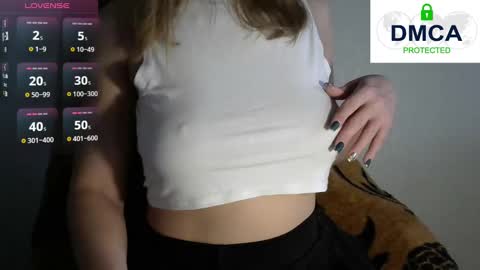 Snapshot of kira_blonde_angel chatting on January 12, 12:44 pm Kira online show from January 12, 12:44 pm