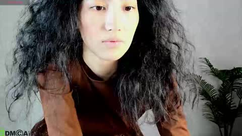 Aura online show from November 19, 3:28 am