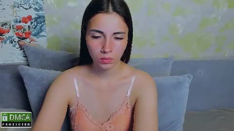 Kira online show from June 20, 6:33 pm