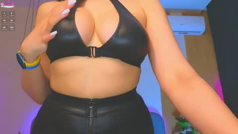 Kira online show from April 10, 10:05 pm