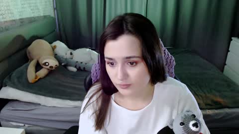Snapshot of kira_yammy chatting on January 31, 1:12 pm Kira follow me online show from January 31, 1:12 pm