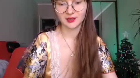 Snapshot of kiragoldens chatting on January 30, 7:50 am KiraGoldens online show from January 30, 7:50 am