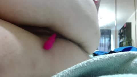 KiraGoldens online show from November 23, 9:00 am