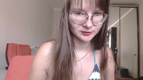 Snapshot of kiragoldens chatting on September 14, 7:28 am KiraGoldens online show from September 14, 7:28 am