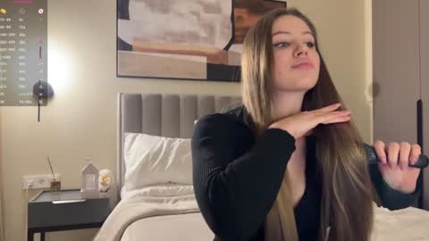 Kira online show from December 22, 2:38 pm