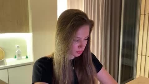 Kira online show from December 1, 3:48 pm