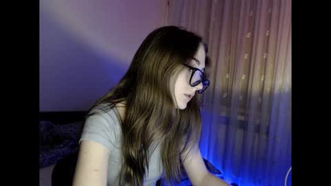 Snapshot of kisa____ chatting on February 12, 3:39 pm kisa____ online show from February 12, 3:39 pm