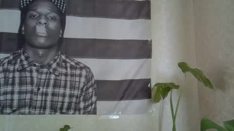 kiss__s online show from April 8, 7:10 am