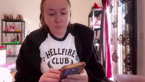 kissica online show from November 27, 9:01 am