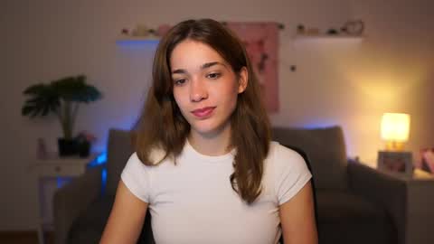 Sisi online show from October 6, 1:06 pm