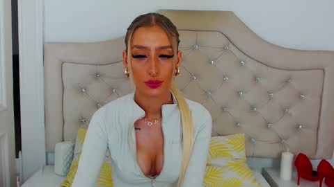 Natalie online show from November 20, 11:33 am