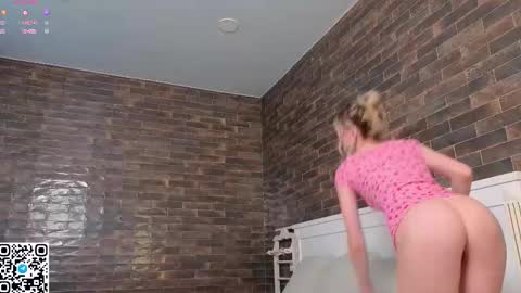 Tessa online show from November 30, 5:44 am