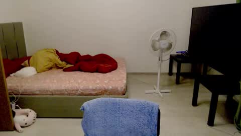 Snapshot of kitten_jenny01 chatting on October 28, 2:45 pm Jennyblonde and Emmabrunette online show from October 28, 2:45 pm