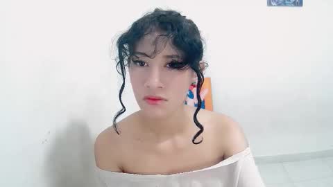 kitten_punches02 online show from February 15, 4:28 pm