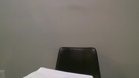 kittencrown online show from April 11, 7:50 pm