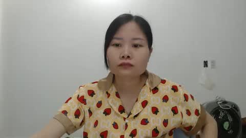 kitti_baby2x online show from March 29, 9:30 am