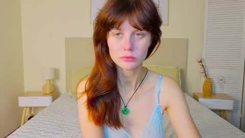 Snapshot of kitty_ange1l chatting on October 20, 6:05 am kitty_ange1l online show from October 20, 6:05 am