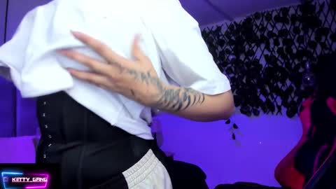 Camila online show from February 27, 2:22 am