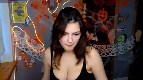 Kate online show from November 2, 12:52 pm