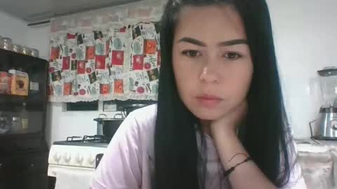 kitty_small69 online show from February 15, 4:26 am