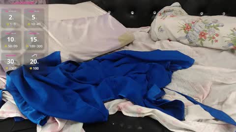 kittywhiteass online show from September 20, 5:50 am