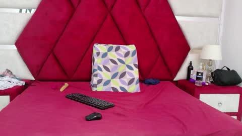 Luisa y Jairo online show from April 11, 4:32 pm