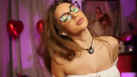 Erika online show from February 18, 8:19 pm