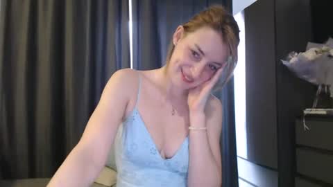 kleopatra__ online show from June 29, 10:15 am