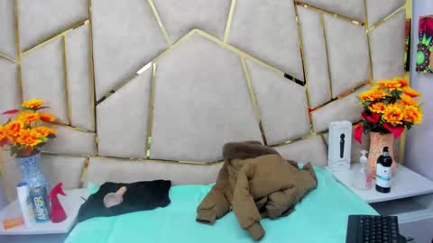 kloe online show from October 7, 4:28 am