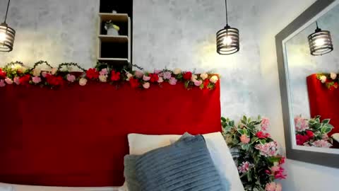 Kloeh online show from April 13, 8:31 pm