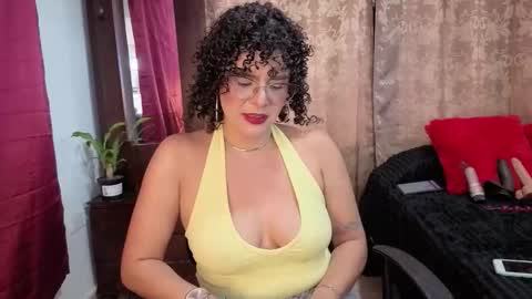 Kloe  online show from March 5, 3:30 pm