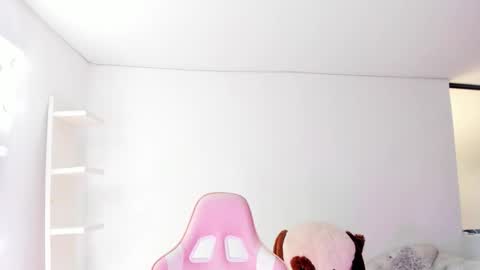 Koral Cuz online show from March 16, 4:11 pm