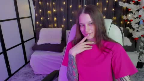 krisdoeill online show from April 11, 2:28 am